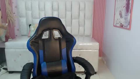 Shalon  online show from September 2025 05:18:01 PM