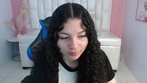 Shalon  online show from October 2025 01:29:01 PM