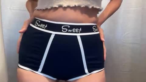 Shaman Woman online show from December 2025 05:29:02 PM