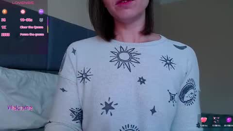 Snapshot of shameless_shalynn chatting on October 2025 05:10:01 PM Shalynn online show from October 2025 05:10:01 PM