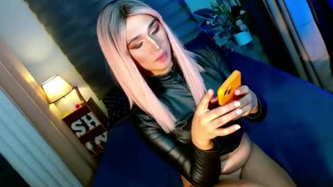 MISS SHANE online show from November 2025 12:43:01 AM