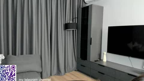 me name is Mia online show from January 2026 06:11:01 PM