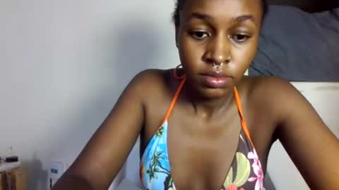 shania_sleigh online show from April 2026 01:05:01 AM