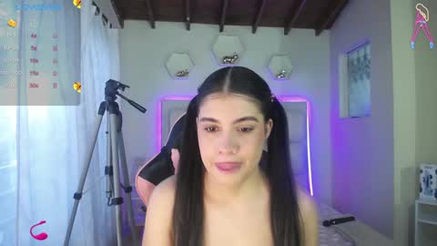 Shana online show from January 2025 01:17:01 PM