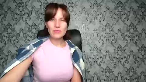 Snapshot of shannen_sweet chatting on November 2025 06:02:02 AM Shannen online show from November 2025 06:02:02 AM