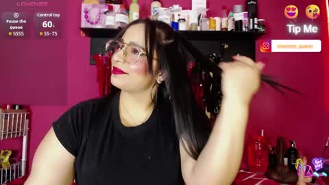 Snapshot of shannon_queen_ chatting on May 2026 06:07:02 AM Shannon online show from May 2026 06:07:02 AM