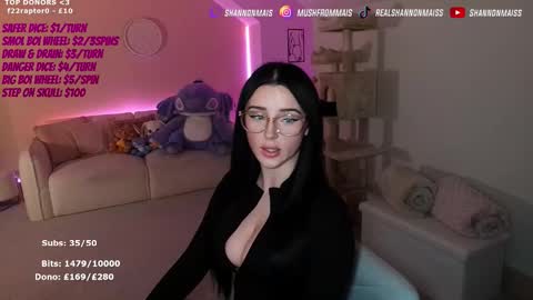 Shanmais online show from November 2025 04:21:02 PM