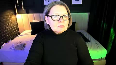 Shannon online show from February 2026 01:05:01 PM