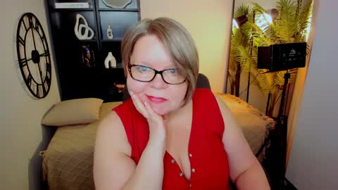 Snapshot of shannonshine chatting on May 2026 01:51:02 PM Shannon online show from May 2026 01:51:02 PM
