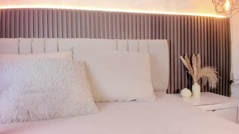 Snapshot of shanonclark chatting on November 2025 06:21:01 PM SHANON online show from November 2025 06:21:01 PM