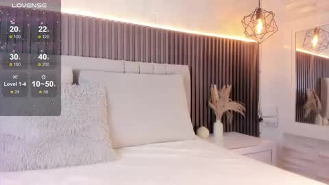 Snapshot of shanonclark chatting on November 2025 07:15:01 PM SHANON online show from November 2025 07:15:01 PM