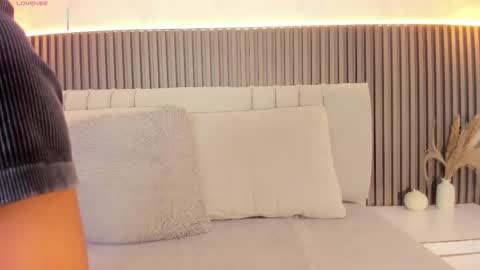 Snapshot of shanonclark chatting on November 2025 07:07:02 PM SHANON online show from November 2025 07:07:02 PM