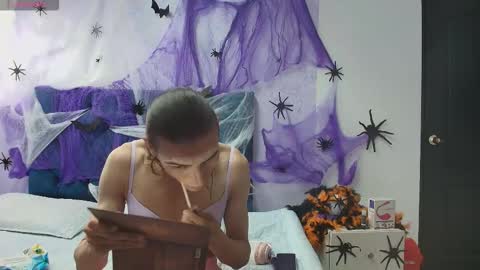 Snapshot of shantala_nastasiia chatting on October 2025 01:00:02 PM shantala nastasiia online show from October 2025 01:00:02 PM