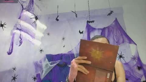 Snapshot of shantala_nastasiia chatting on November 2025 12:51:02 PM shantala nastasiia online show from November 2025 12:51:02 PM