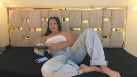 shantall 05 online show from January 2026 07:04:01 PM