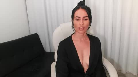 shantal online show from February 2025 03:45:01 AM