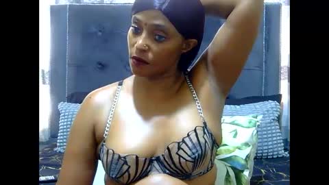 shany922 online show from February 2025 01:46:01 PM