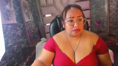 Snapshot of shara_oz chatting on April 2026 03:11:01 AM Shara Oz online show from April 2026 03:11:01 AM