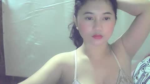 Snapshot of share_rhea chatting on April 2026 02:11:01 PM Kah online show from April 2026 02:11:01 PM