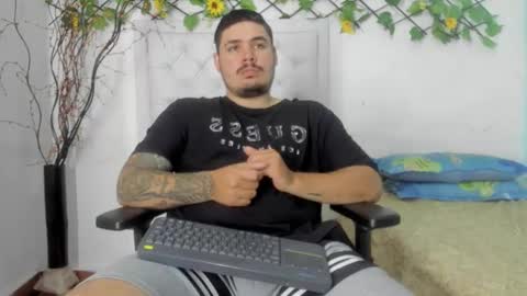 jhon deibyd online show from November 2025 06:51:02 AM