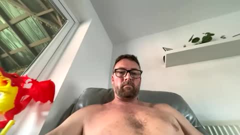 Snapshot of sharksboy16 chatting on June 2026 04:49:01 AM Sharksboy online show from June 2026 04:49:01 AM