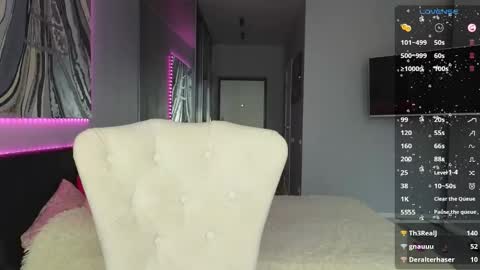 Sharleen online show from September 2025 02:38:01 PM