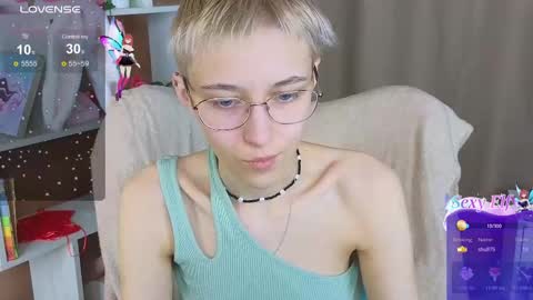 Snapshot of sharli_rose chatting on February 2025 03:49:02 PM Sharli online show from February 2025 03:49:02 PM