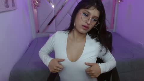Snapshot of sharllote_ chatting on April 2026 08:12:02 PM Sharllote online show from April 2026 08:12:02 PM