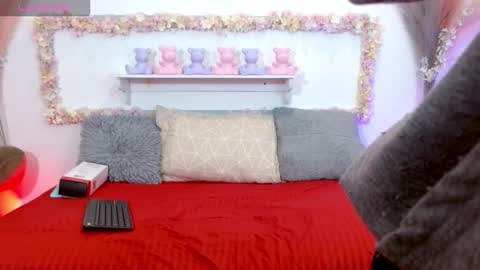 Snapshot of sharlotaustral18_ chatting on February 2026 02:10:01 AM sharlotaustral18_ online show from February 2026 02:10:01 AM