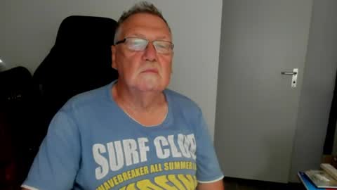 sharlots_pet online show from July 2026 06:44:01 AM