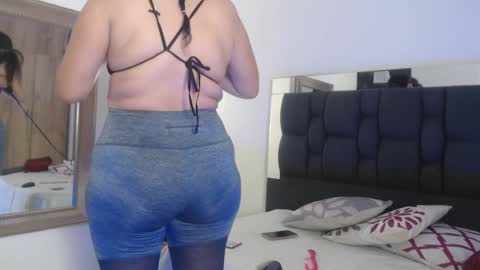 Snapshot of sharlotte__jones chatting on December 2024 04:06:01 PM Sara online show from December 2024 04:06:01 PM