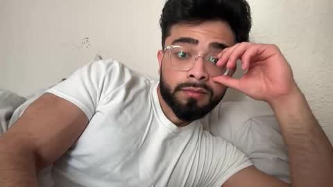 sharmaaditya7253 online show from December 2025 07:21:02 PM