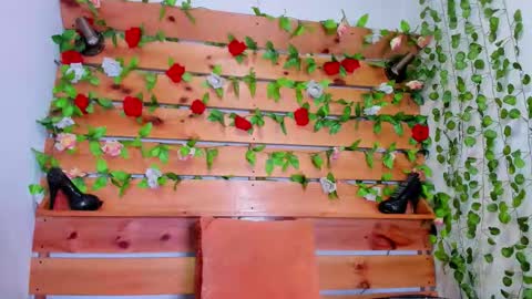 Sharol online show from September 2025 03:39:01 AM