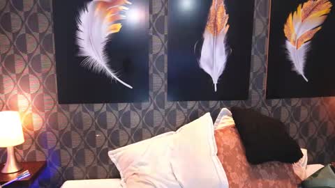 Sharom  online show from February 2026 07:03:02 PM