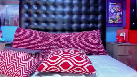 Sharon  Tyga online show from January 2026 01:52:02 AM