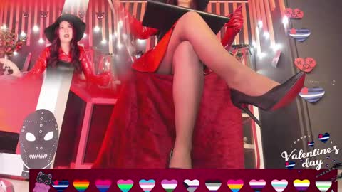 Snapshot of sharoon_gold chatting on February 2025 07:44:01 PM Your mistress Sharon  online show from February 2025 07:44:01 PM