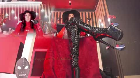 Snapshot of sharoon_gold chatting on February 2025 01:46:02 AM Your mistress Sharon  online show from February 2025 01:46:02 AM