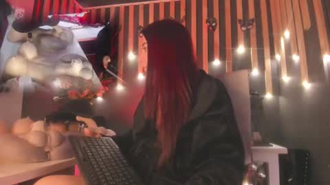 Snapshot of sharoon_gold chatting on March 2025 10:13:02 AM Your mistress Sharon  online show from March 2025 10:13:02 AM