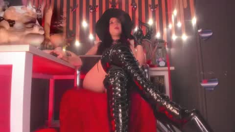 Snapshot of sharoon_gold chatting on March 2025 11:04:02 PM Your mistress Sharon  online show from March 2025 11:04:02 PM