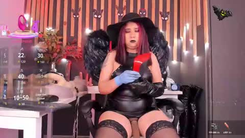 Snapshot of sharoon_gold chatting on September 2025 09:14:01 PM Your mistress Sharon  online show from September 2025 09:14:01 PM