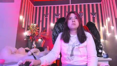 Snapshot of sharoon_gold chatting on September 2025 10:26:01 AM Your mistress Sharon  online show from September 2025 10:26:01 AM