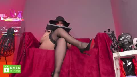 Snapshot of sharoon_gold chatting on October 2025 10:19:02 PM Your mistress Sharon  online show from October 2025 10:19:02 PM