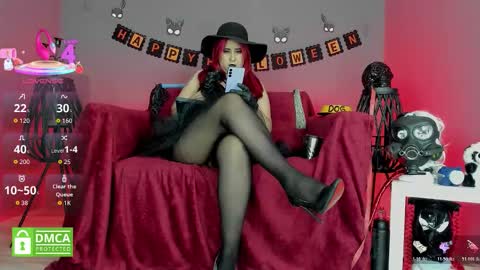 Snapshot of sharoon_gold chatting on October 2025 04:15:02 AM Your mistress Sharon  online show from October 2025 04:15:02 AM