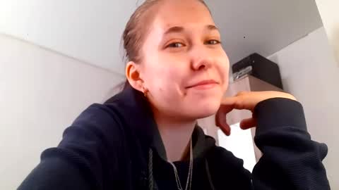 Annette online show from April 2026 08:09:02 AM