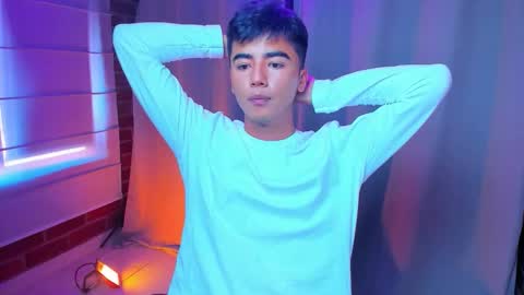 Snapshot of shawn__sanderson chatting on December 2025 01:06:01 PM Shawn online show from December 2025 01:06:01 PM