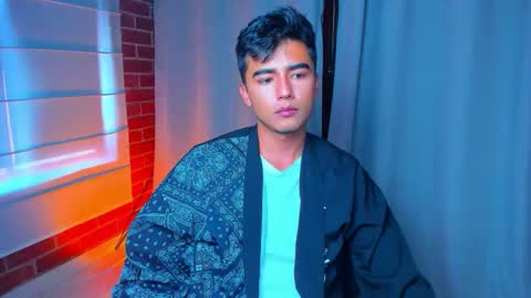 Snapshot of shawn__sanderson chatting on December 2025 01:30:01 PM Shawn online show from December 2025 01:30:01 PM