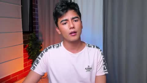 Snapshot of shawn__sanderson chatting on February 2026 11:25:01 PM Shawn online show from February 2026 11:25:01 PM