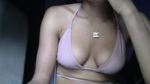 shawnie_baby online show from April 2026 08:01:01 AM