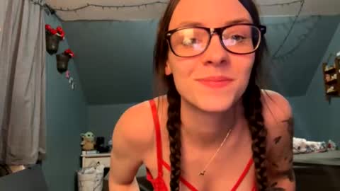 Snapshot of shaylar21 chatting on February 2026 03:51:02 AM shaylar21 online show from February 2026 03:51:02 AM