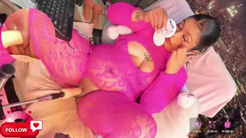Snapshot of shayna_manson_ chatting on February 2025 09:00:02 AM INDEPENDENT MODEL  ITS JUST YOU  ME online show from February 2025 09:00:02 AM